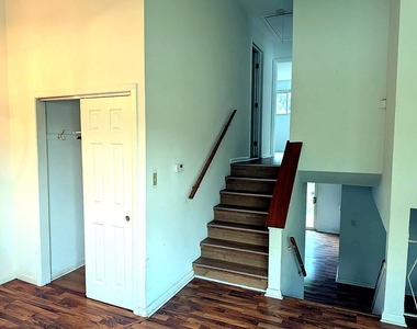 386 Dover Drive - Photo Thumbnail 16