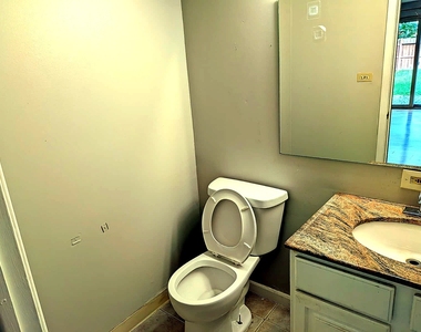 386 Dover Drive - Photo Thumbnail 2