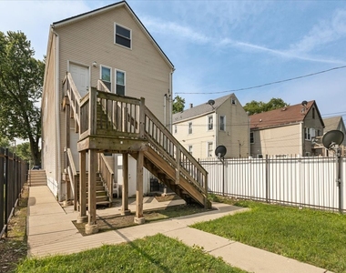 1234 W 49th Place - Photo Thumbnail 8