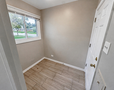 103 Shabbona Drive - Photo Thumbnail 1