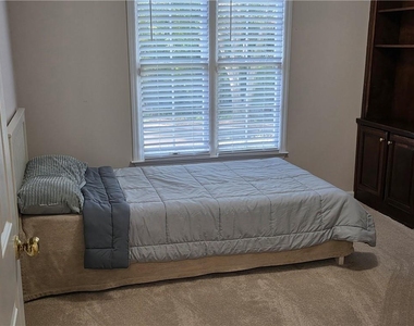 644 Laufin Court - Photo Thumbnail 21