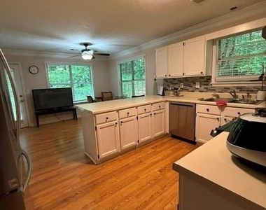 644 Laufin Court - Photo Thumbnail 17