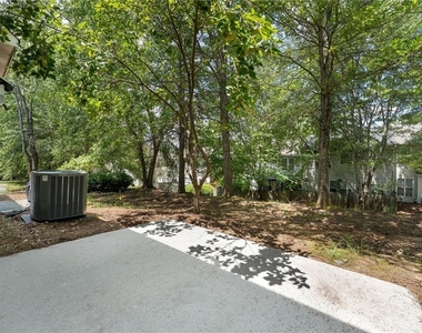 1999 Hailston Lane - Photo Thumbnail 25