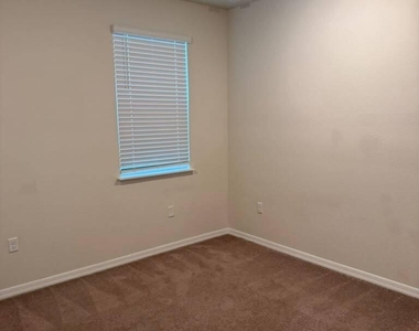 82 Sage Hen Drive - Photo Thumbnail 9