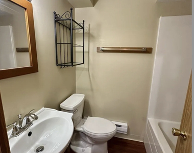 690 W Judson Street - Photo Thumbnail 3