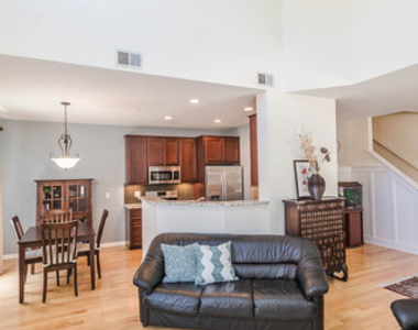 1029 Enfield Drive - Photo Thumbnail 12