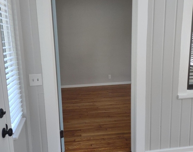 1552 Naldo Avenue - Photo Thumbnail 6