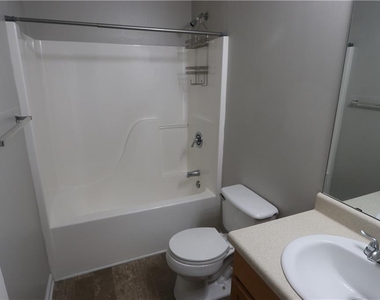 156 Shadowhill Lane - Photo Thumbnail 12