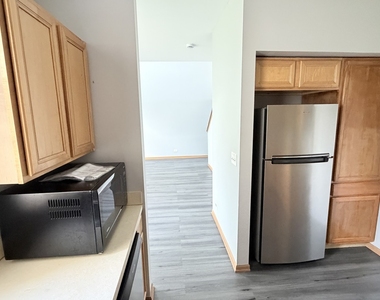 2209 Sunrise Circle - Photo Thumbnail 5
