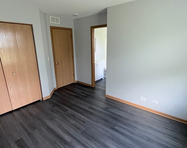 2209 Sunrise Circle - Photo Thumbnail 8