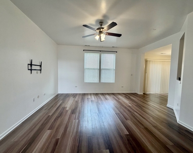 1492 Orchid Street - Photo Thumbnail 2