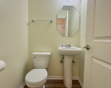 1492 Orchid Street - Photo Thumbnail 5