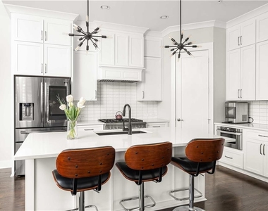 288 Heritage Lane Se - Photo Thumbnail 16