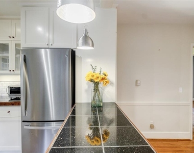 1148 Forrest Boulevard - Photo Thumbnail 9