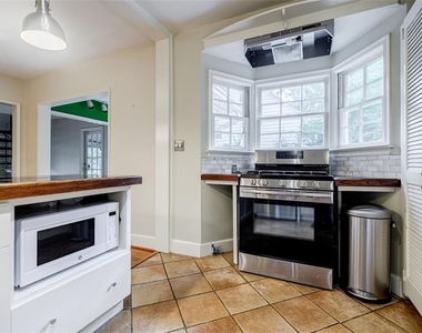 1148 Forrest Boulevard - Photo Thumbnail 10