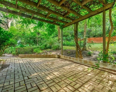 1148 Forrest Boulevard - Photo Thumbnail 30