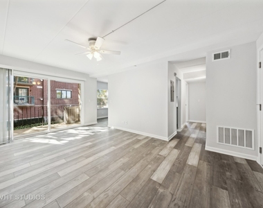 515 N Cass Avenue - Photo Thumbnail 2