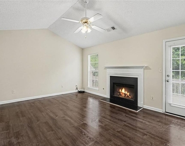 4824 Buchli Lane - Photo Thumbnail 11