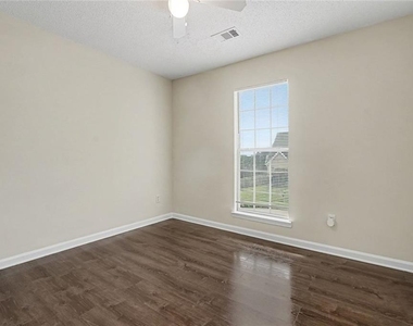 4824 Buchli Lane - Photo Thumbnail 19