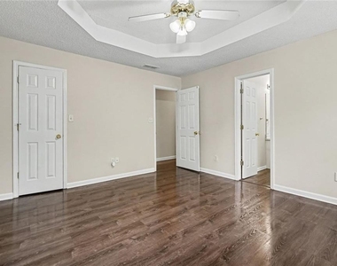 4824 Buchli Lane - Photo Thumbnail 17