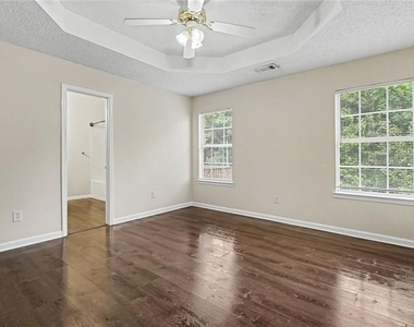 4824 Buchli Lane - Photo Thumbnail 16