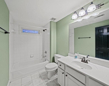 1127 Ashton Bluff Drive Ne - Photo Thumbnail 32