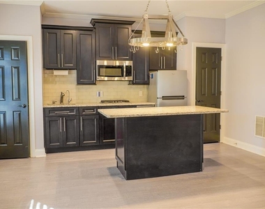 1127 Ashton Bluff Drive Ne - Photo Thumbnail 27