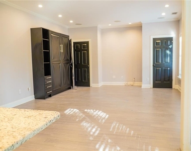 1127 Ashton Bluff Drive Ne - Photo Thumbnail 28