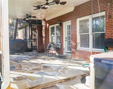 1127 Ashton Bluff Drive Ne - Photo Thumbnail 30