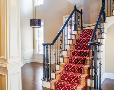 1127 Ashton Bluff Drive Ne - Photo Thumbnail 2