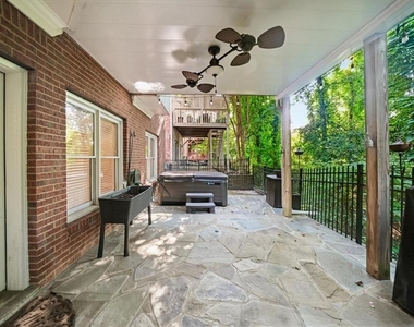 1127 Ashton Bluff Drive Ne - Photo Thumbnail 38