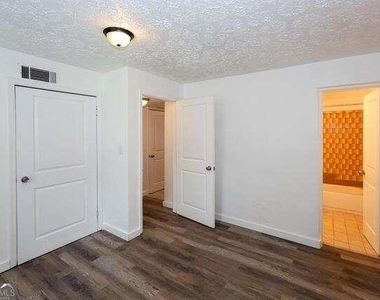 1295 Marcy Street - Photo Thumbnail 5