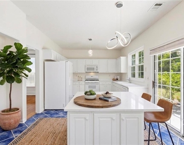 490 Chippenham Court - Photo Thumbnail 15