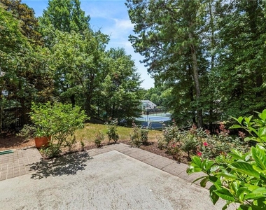 490 Chippenham Court - Photo Thumbnail 36
