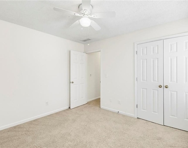 490 Chippenham Court - Photo Thumbnail 30
