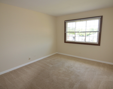 370 Eastern Avenue - Photo Thumbnail 5