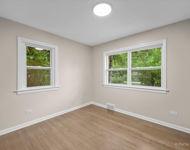 23776 N Overhill Drive - Photo Thumbnail 7