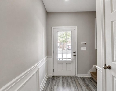2785 Sudbury Trace - Photo Thumbnail 4