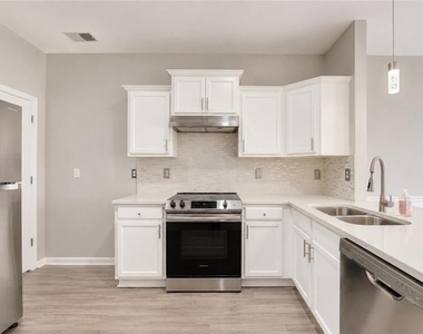 2785 Sudbury Trace - Photo Thumbnail 7