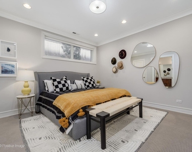 1046 W Altgeld Street - Photo Thumbnail 14