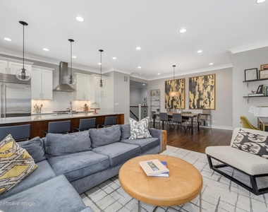 1046 W Altgeld Street - Photo Thumbnail 5