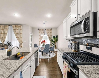 3748 Southfield - Photo Thumbnail 6