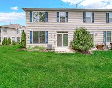 1537 Kraft Avenue - Photo Thumbnail 22