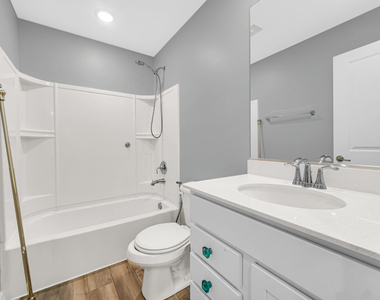 1537 Kraft Avenue - Photo Thumbnail 19