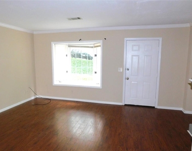 192 High Creek Drive - Photo Thumbnail 3
