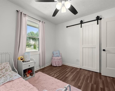 6338 Stablewood Way - Photo Thumbnail 11
