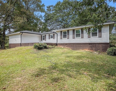 3660 Eagle Woods Circle - Photo Thumbnail 1
