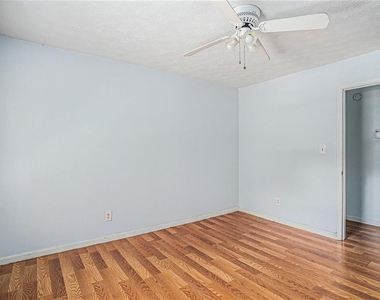 3660 Eagle Woods Circle - Photo Thumbnail 7