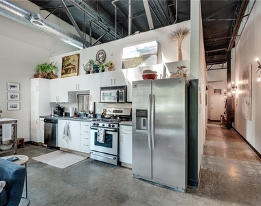 5200 Peachtree Road - Photo Thumbnail 20