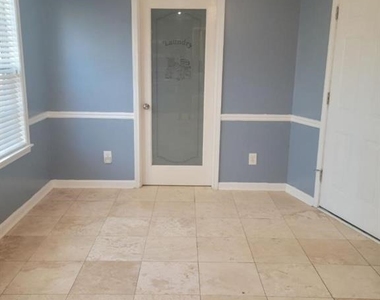 2777 Green Estates Drive - Photo Thumbnail 3
